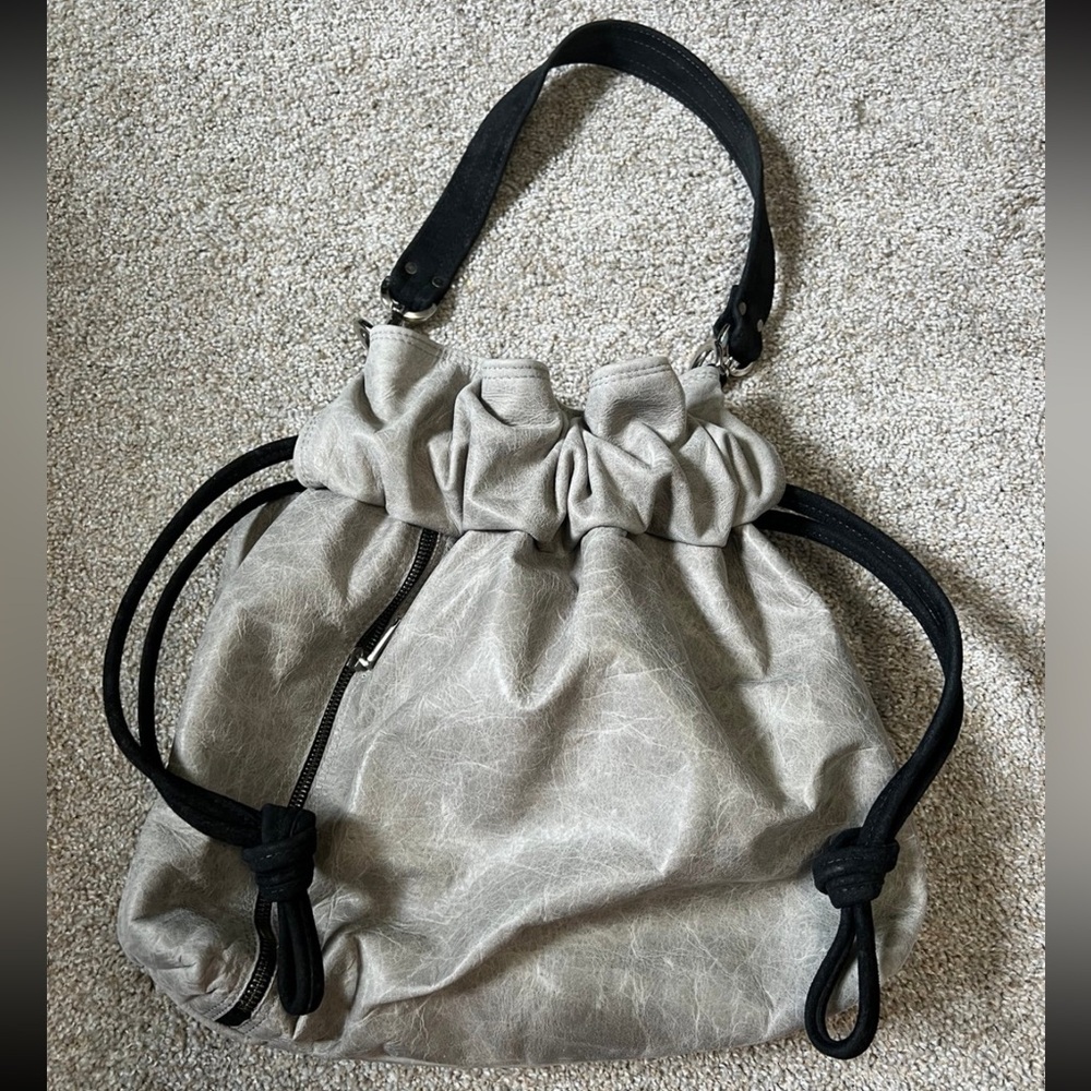 Leather hobo cinch bag